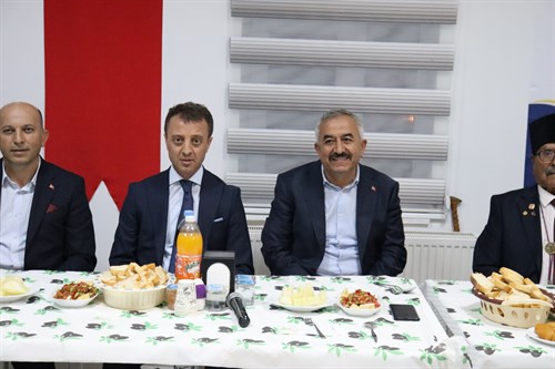 GAZİLERİMİZ ONURUNA YEMEK PROGRAMI DÜZENLENDİ 